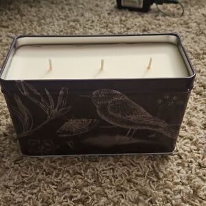 Earl Grey Scented Candle In Bird Tin